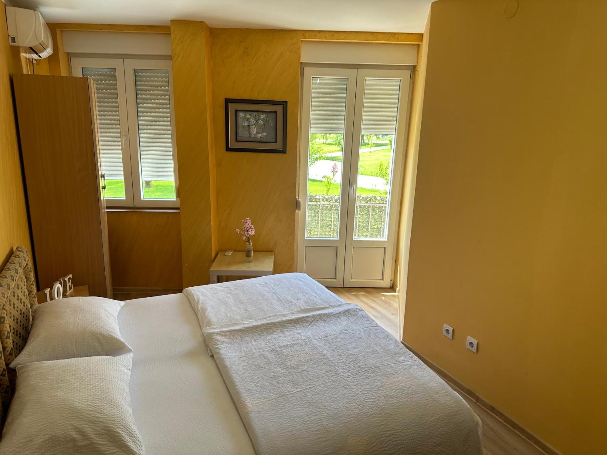 Apartments Bokan Cetynia Zewnętrze zdjęcie