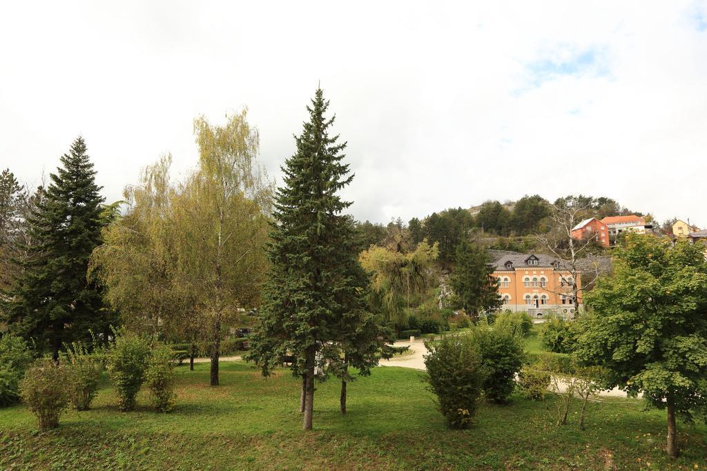 Apartments Bokan Cetynia Zewnętrze zdjęcie