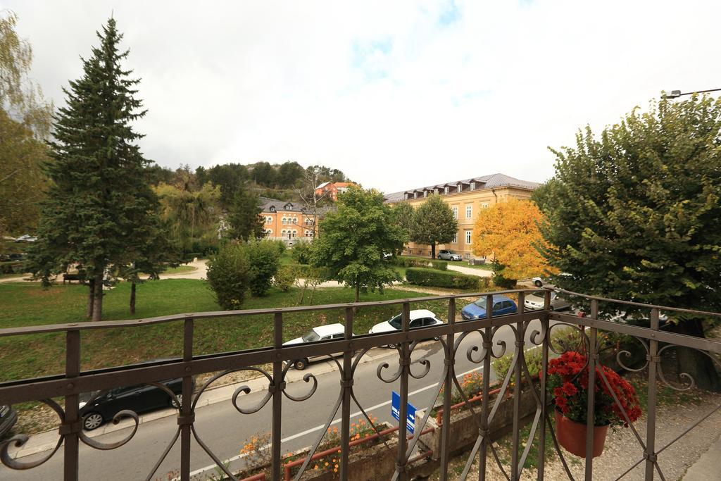 Apartments Bokan Cetynia Zewnętrze zdjęcie