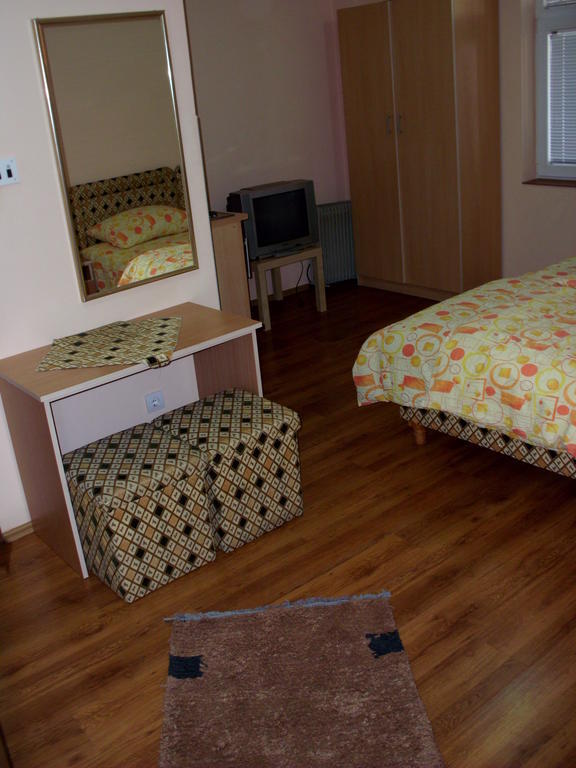 Apartments Bokan Cetynia Zewnętrze zdjęcie